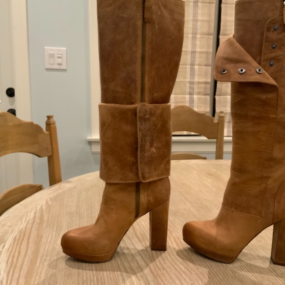 Vera Wang Leather knee high boot - Picture 4 of 6